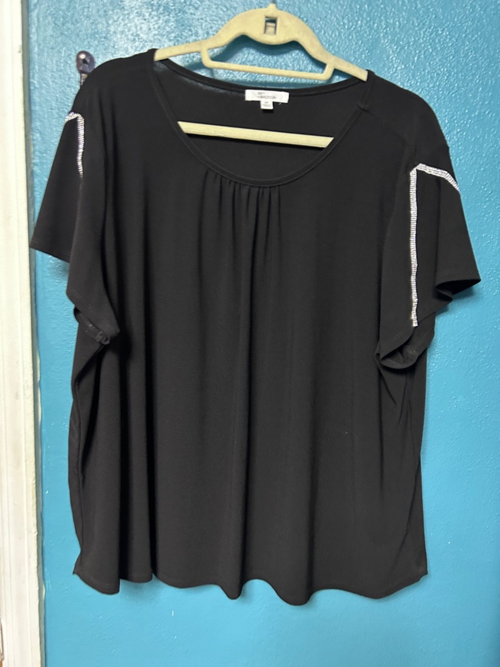 89th & Madison Black Short-Sleeve Top with Rhinestone Sleeve Trim 2x